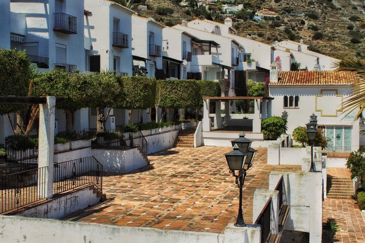 Vistas Al Mar Marina Del Este Almunecar Exterior photo